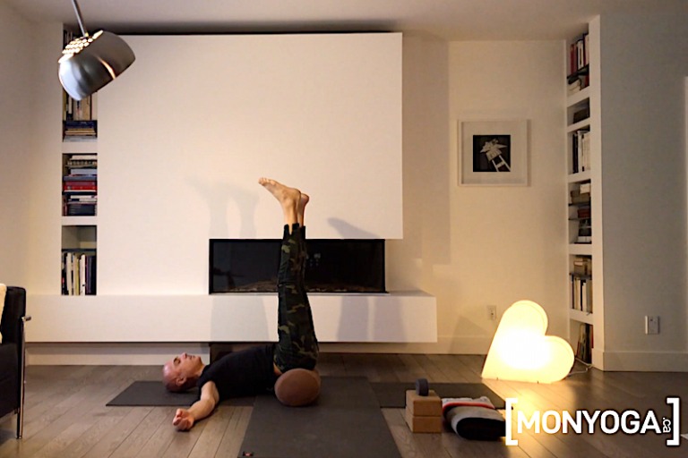 Cours de Yoga Nidrâ pour relâcher l’activité du mental et son anxiété