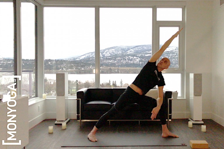 Power Yoga pour la circulation de l'énergie du corps pour être en bonne santé